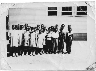 Little Washington Graded School 1951-1952
Little Washington Graded School 1951-1952. Fay Jordan taught here.
