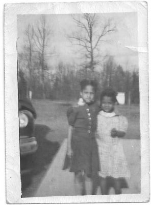 Dorothy Carey and Betty Ann Rector, 1949 or 1950
Dorothy Carey and Betty Ann Rector at Amissville Elementary School, 1949 or 1950.  Courtesy of Fay Nicholas.
