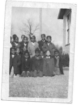 Amissville Graded School, Primer to 3rd Grade, 1949 or 1950
Amissville Grade School, members of Primer to 3rd Grade class, 1949 or 1950. Courtesy of Fay Nicholas.
